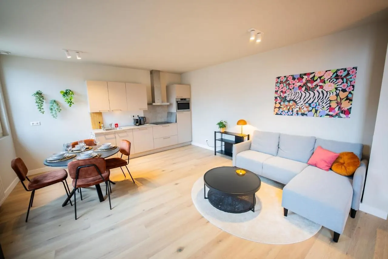 Ample 3 Bedroom Apartment Rotterdam